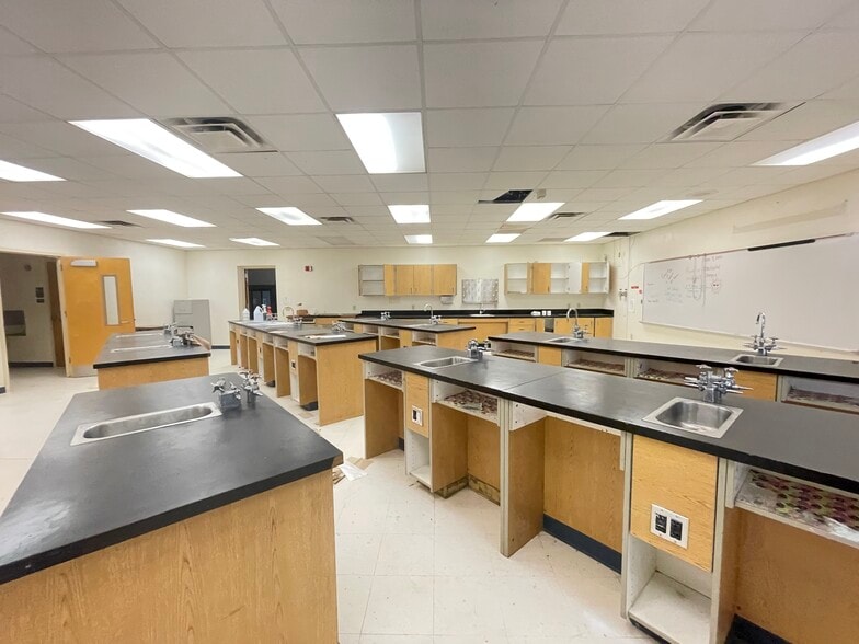 More Photos Of 20550 NE 42nd Pl, Williston Schools For Sale