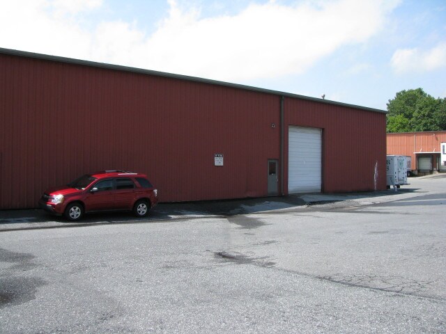 Primary Photo Of 201 E Bellevue Ave, Reading Warehouse For Lease
