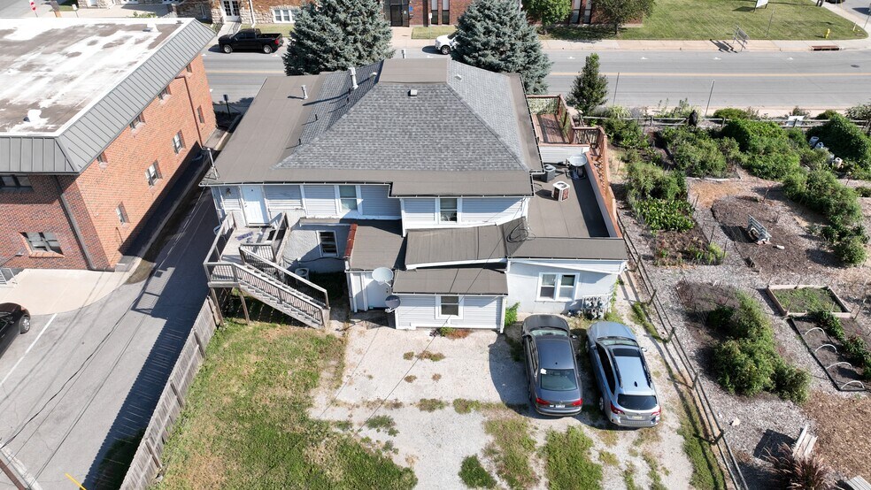 More Photos Of 209 E Loula St, Olathe Apartments For Sale