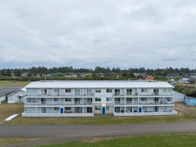 More Photos Of 605 Point Brown Ave NW, Ocean Shores Apartments For Sale