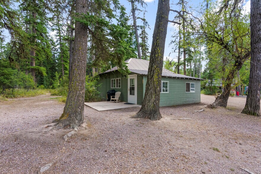 More Photos Of 3481 N Highway 83, Seeley Lake Hotel For Sale