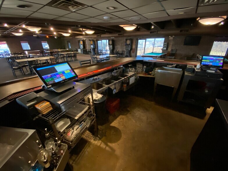 More Photos Of 330 E 135th St, Kansas City Restaurant For Sale