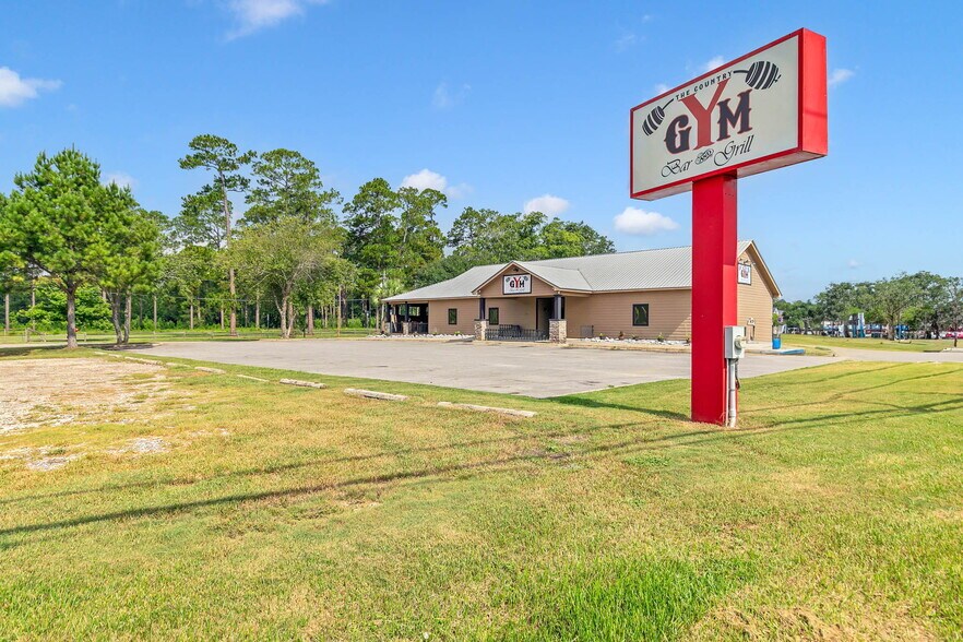 More Photos Of 2579 Douglas Ave, Brewton Restaurant For Sale