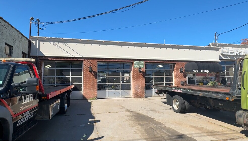 More Photos Of 132-136 S Long Beach Rd, Rockville Centre Auto Repair For Lease