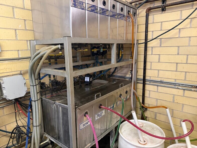 More Photos Of 604 N Main St, Stuttgart Carwash For Sale