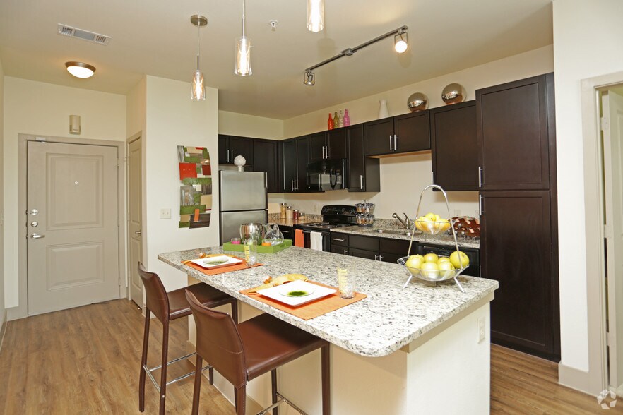 More Photos Of 744 Brick Row, Richardson Apartments For Lease