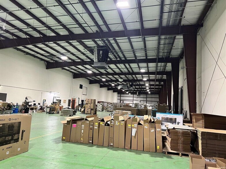 More Photos Of 3471 N Union Dr, Olney Warehouse For Sale