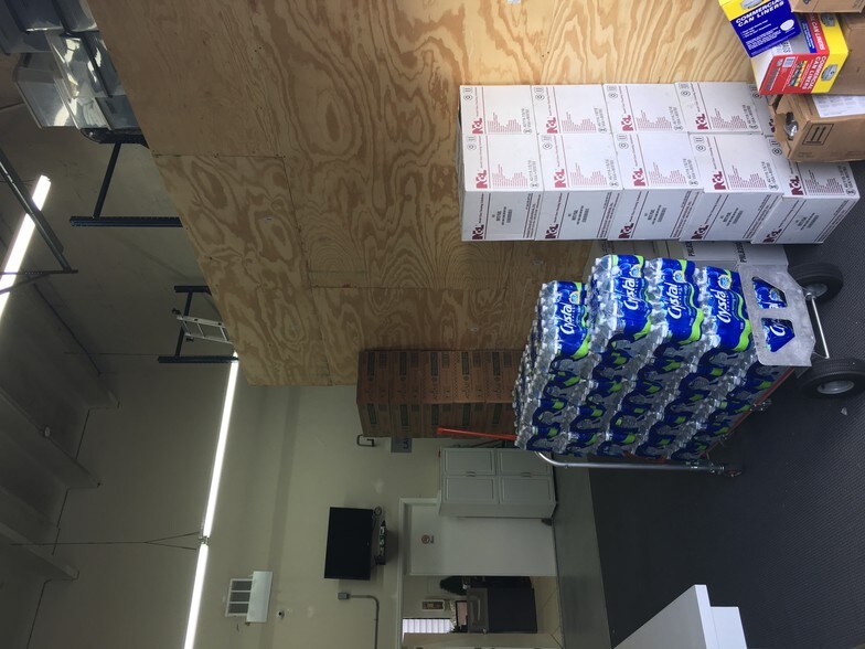 More Photos Of 7311-7323 NW 12th St, Miami Light Distribution For Sale