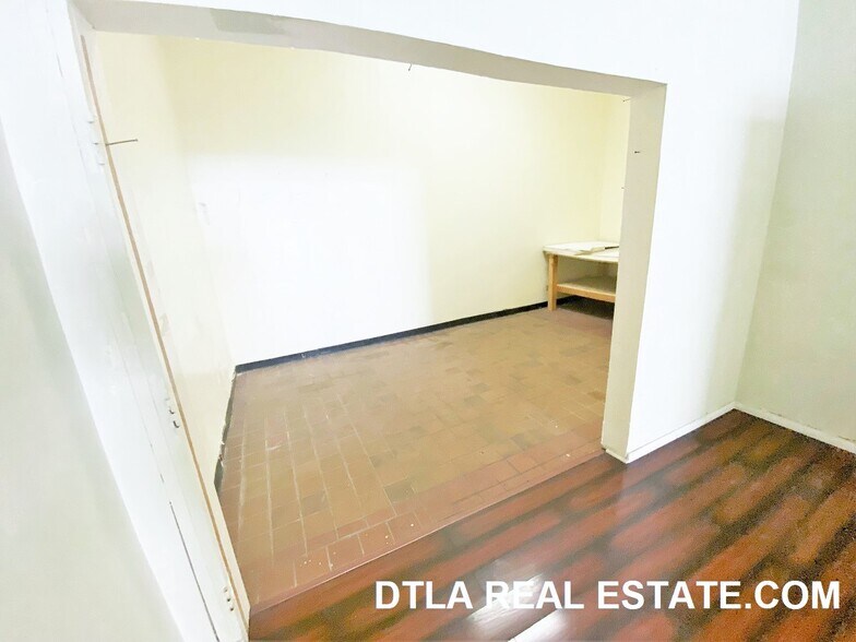 More Photos Of 248-260 S Broadway, Los Angeles General Retail For Sale