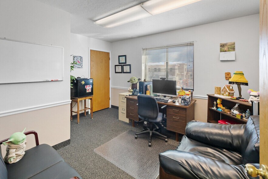 More Photos Of 255 S Main St, Richfield Office For Sale