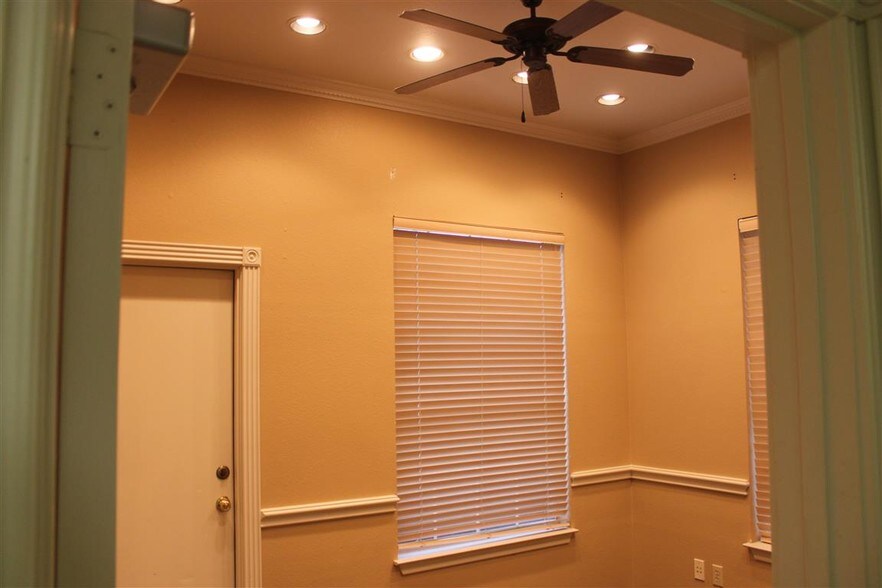 More Photos Of 6407 Colleyville Blvd, Colleyville Medical For Sale