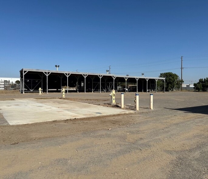 More Photos Of 23447 Cajalco Rd, Perris Manufacturing For Sale