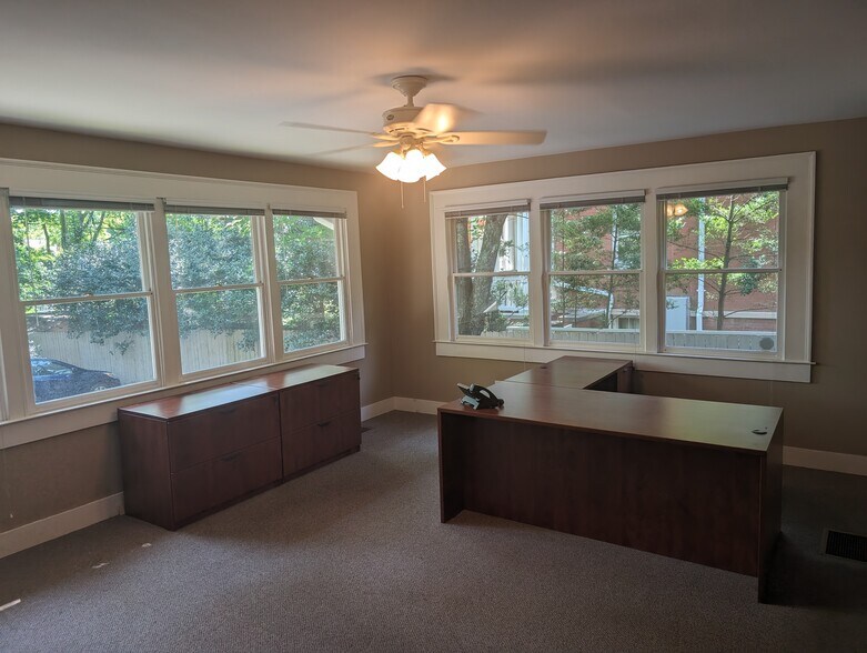 More Photos Of 881 Piedmont Ave NE, Atlanta Office For Sale