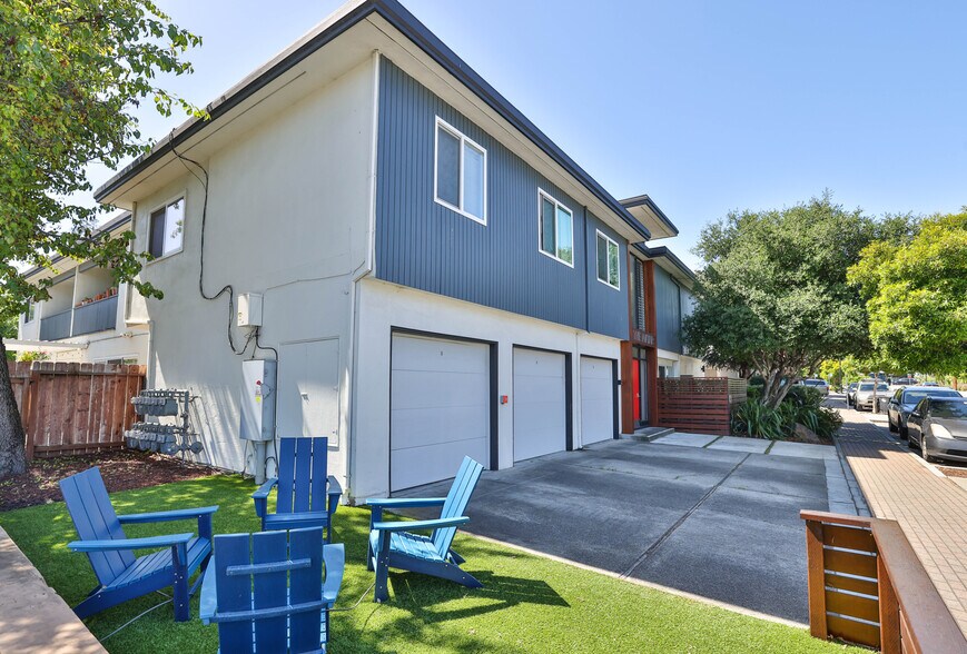 More Photos Of 631 Masonic Way, Belmont Apartments For Sale