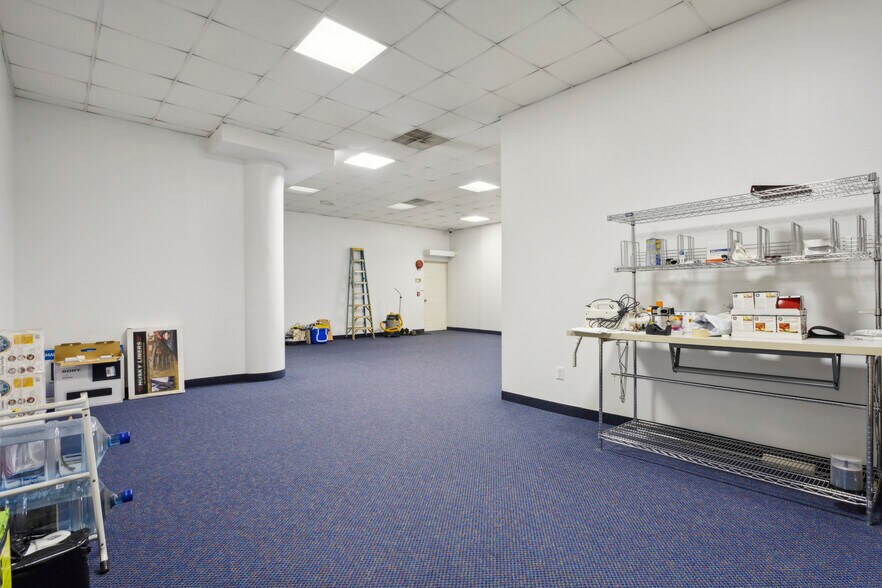 More Photos Of 1900 S Christopher Columbus Blvd, Philadelphia Freestanding For Sale