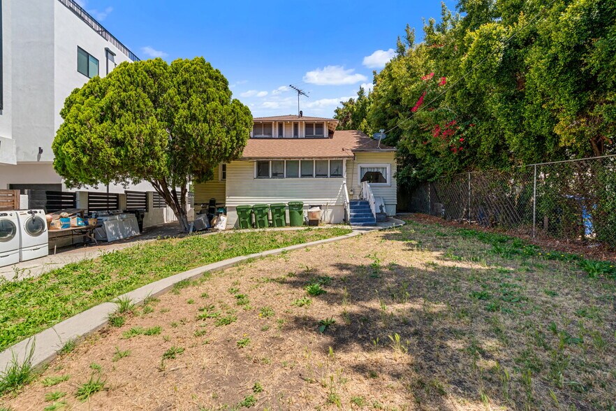 More Photos Of 4458 Maplewood Ave, Los Angeles Multifamily For Sale