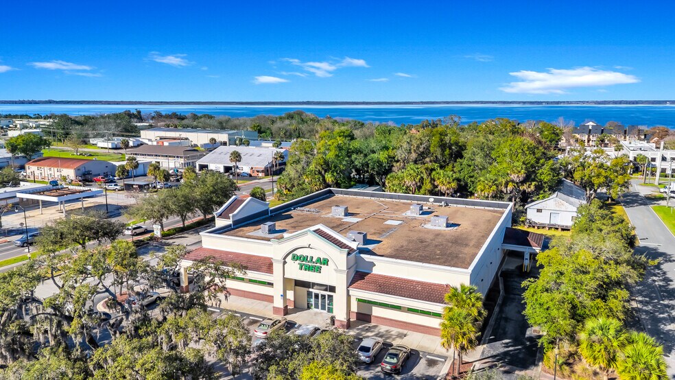 More Photos Of 550 W 1st St, Sanford Freestanding For Sale