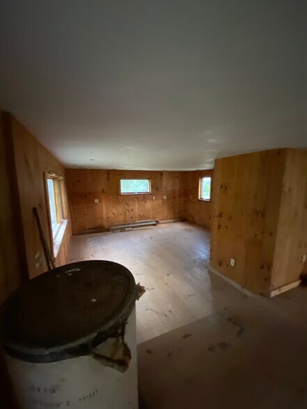 More Photos Of 120 Waits River Rd, Bradford Office For Sale