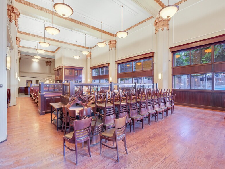 More Photos Of 1100 S Flower St, Los Angeles Office For Lease