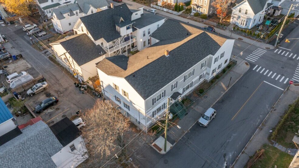 More Photos Of 395 Lake Ave, Manchester Apartments For Sale