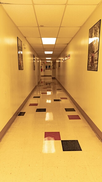 More Photos Of 8190 Pensacola Blvd, Pensacola Specialty For Sale