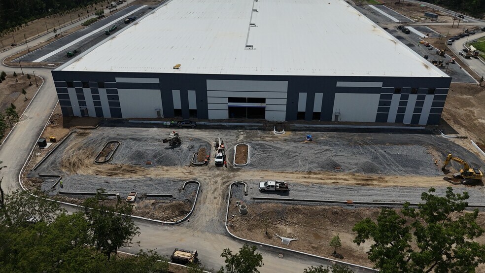 More Photos Of 120 Manunka Chunk Road, Belvidere Distribution For Lease