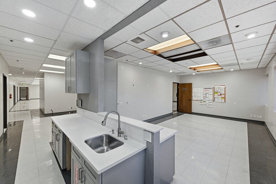 More Photos Of 675 Sycamore Dr, Milpitas Research And Development For Lease