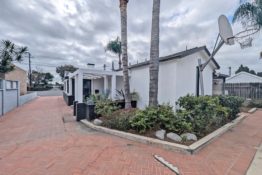 More Photos Of 13691 Red Hill Ave, Tustin Medical For Sale