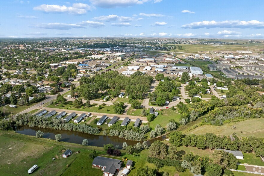 More Photos Of 2600 University Ave, Williston Manufactured Housing Mobile Home Park For Sale