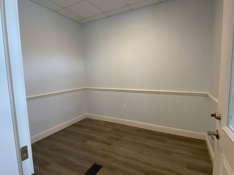 More Photos Of 781 County Road 466, Lady Lake Medical For Sale