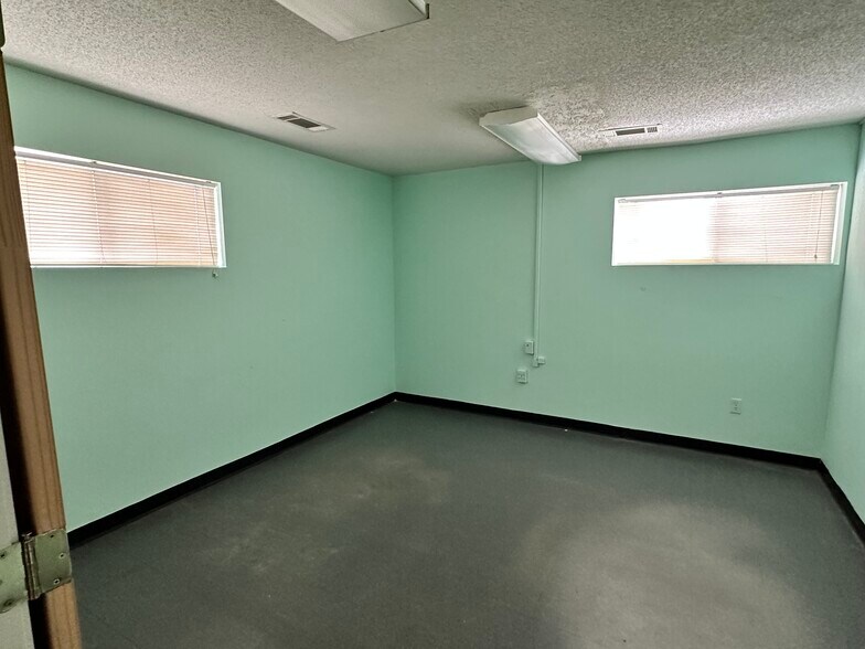 More Photos Of 620 Sevier St, Memphis Office For Sale