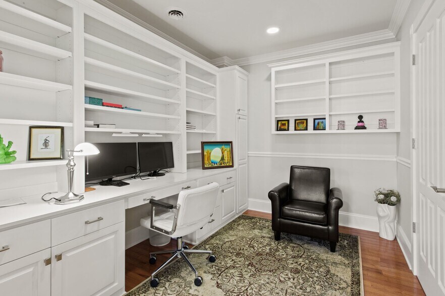 More Photos Of 114-116 E Main St, Penn Yan General Retail For Sale