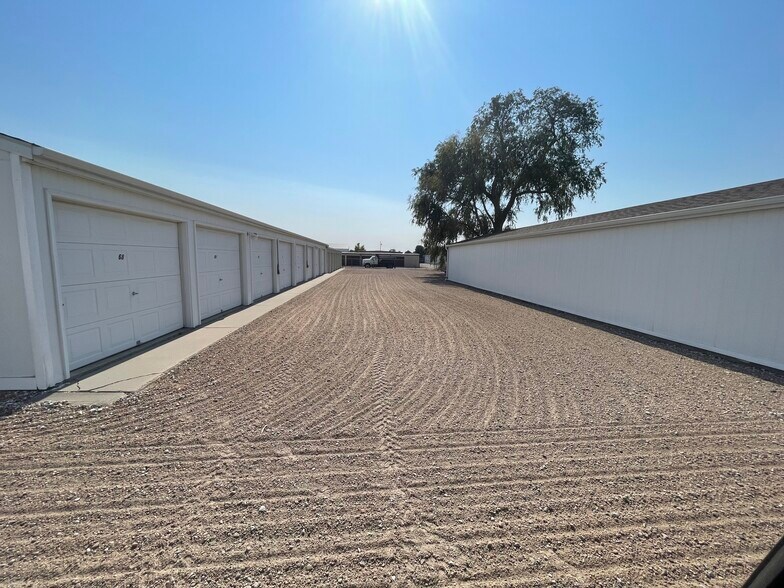 More Photos Of 2115 O Ave, Kearney Self Storage For Sale