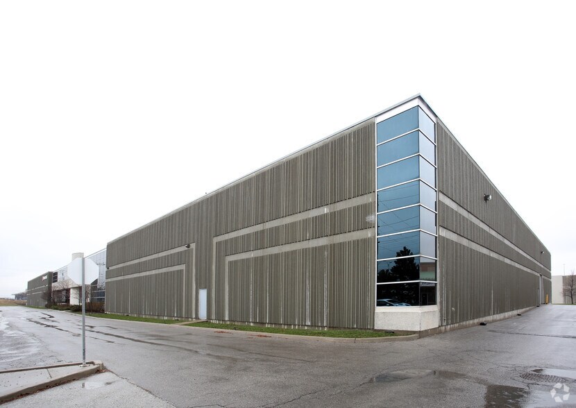 Primary Photo Of 321 Parkhurst Sq, Brampton Manufacturing For Lease