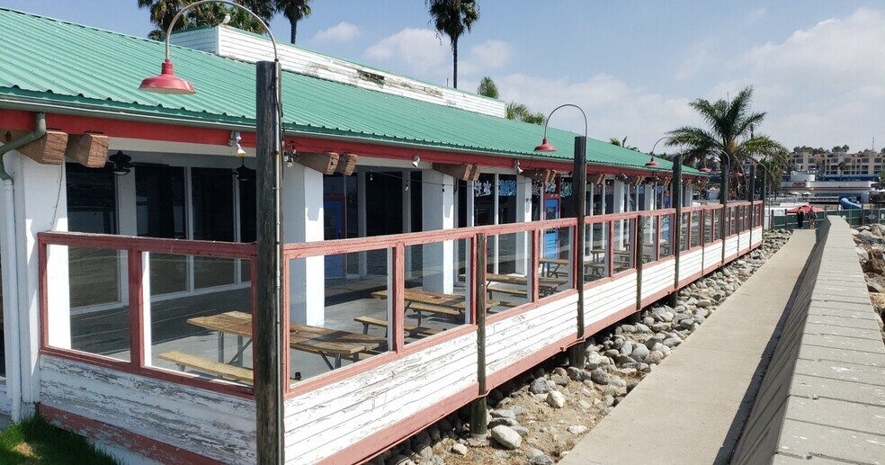 More Photos Of 230 Portofino Way, Redondo Beach Restaurant For Lease