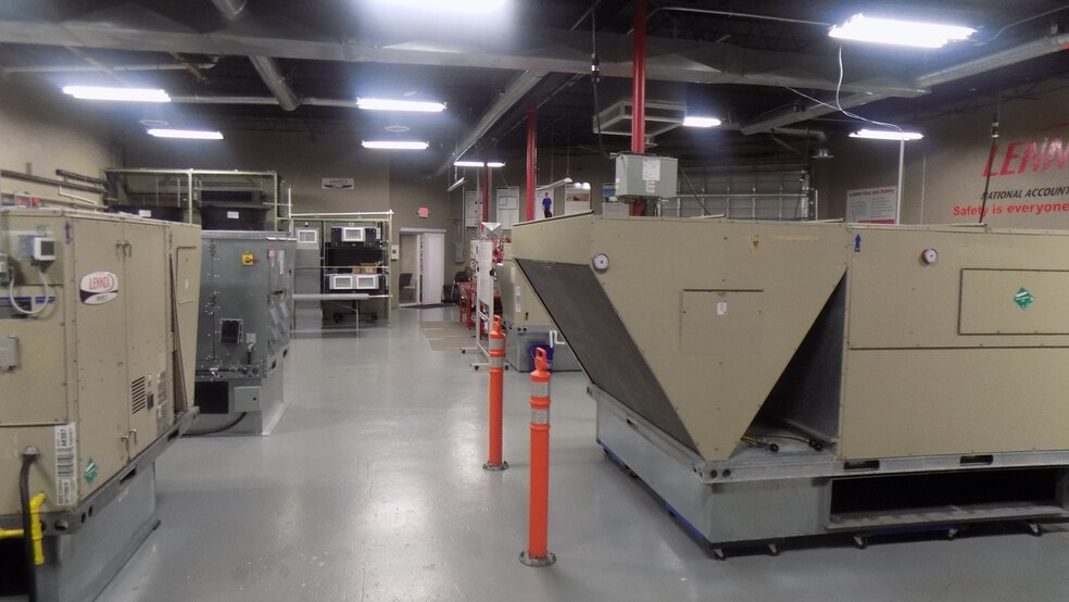 More Photos Of 1109-1111 NE 7th Ave, Fort Lauderdale Warehouse For Sale