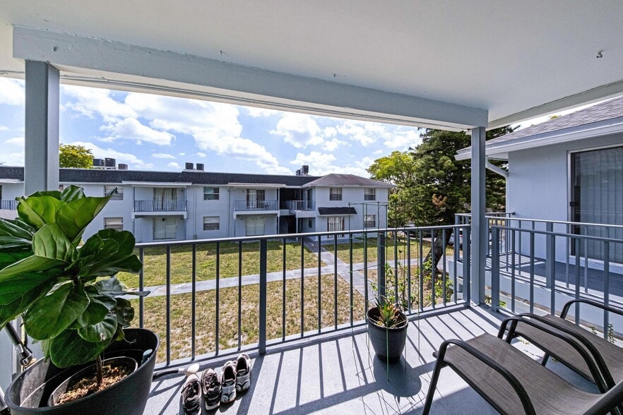 More Photos Of 2221 NW 58th Ave, Lauderhill Apartments For Sale