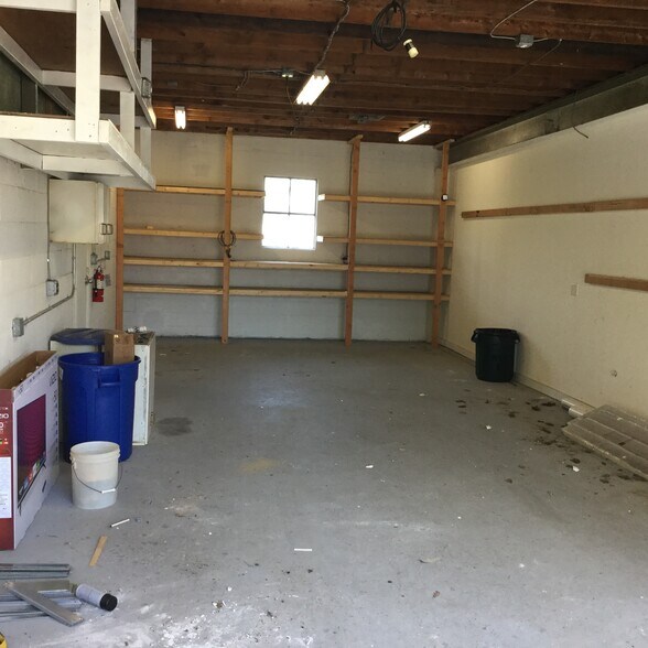 More Photos Of 1010 Rose Ave, Runnemede Flex For Sale