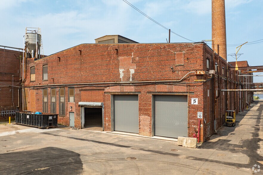 More Photos Of 300 Jefferson St, Camden Warehouse For Sale
