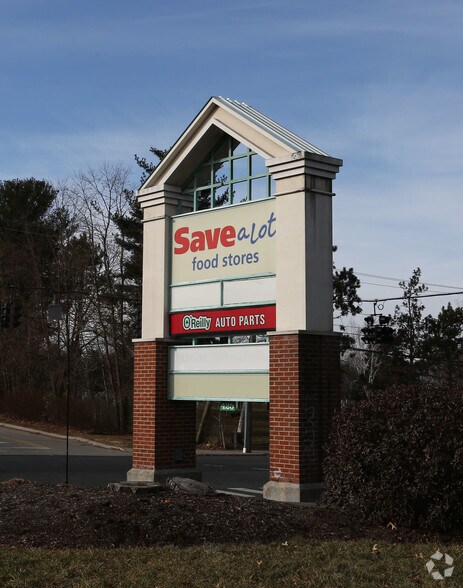 More Photos Of 425 Broad St, Manchester Supermarket For Sale