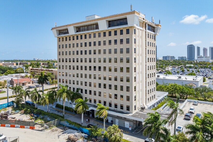 More Photos Of 1250 E Hallandale Beach Blvd, Hallandale Beach Office For Lease