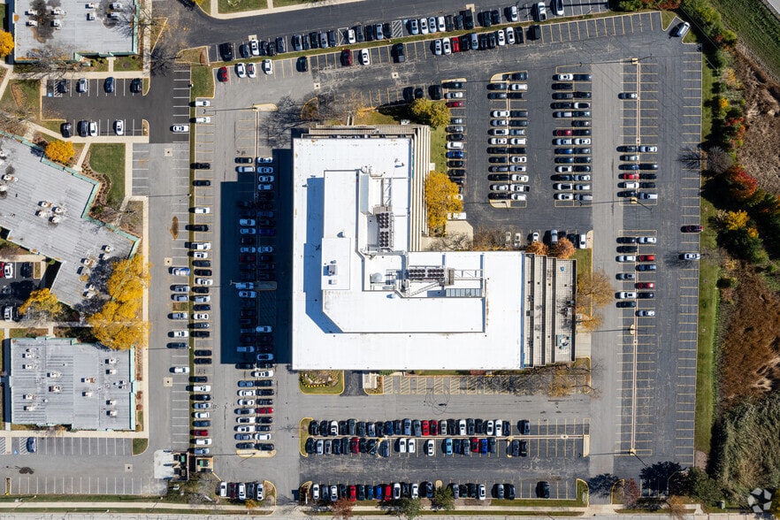 More Photos Of 1333 Butterfield Rd, Downers Grove Office For Lease