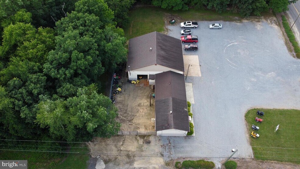 More Photos Of 5373 Chestnut Ave, Vineland Auto Repair For Sale