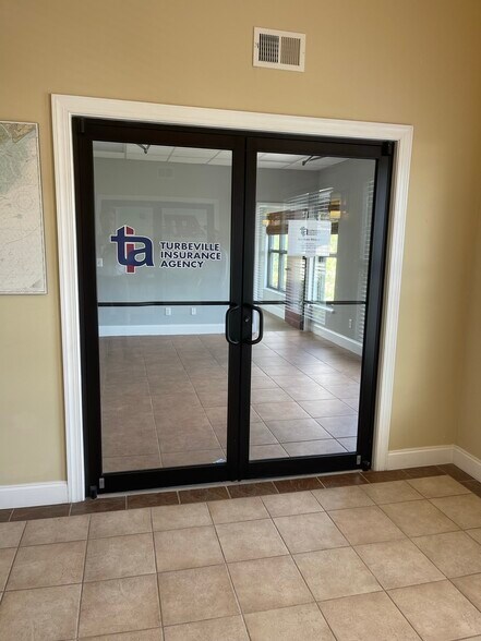 More Photos Of 670 Marina Dr, Charleston Office For Lease