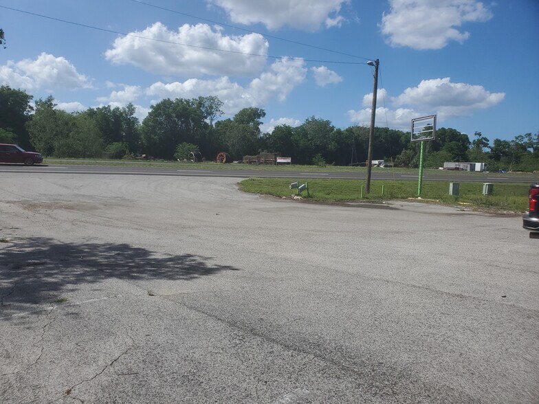 More Photos Of 17623 N US Highway 301, Citra Freestanding For Lease