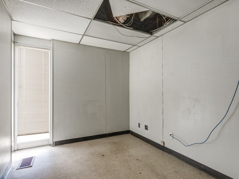 More Photos Of 5835 S Pennsylvania Ave, Oklahoma City Medical For Sale