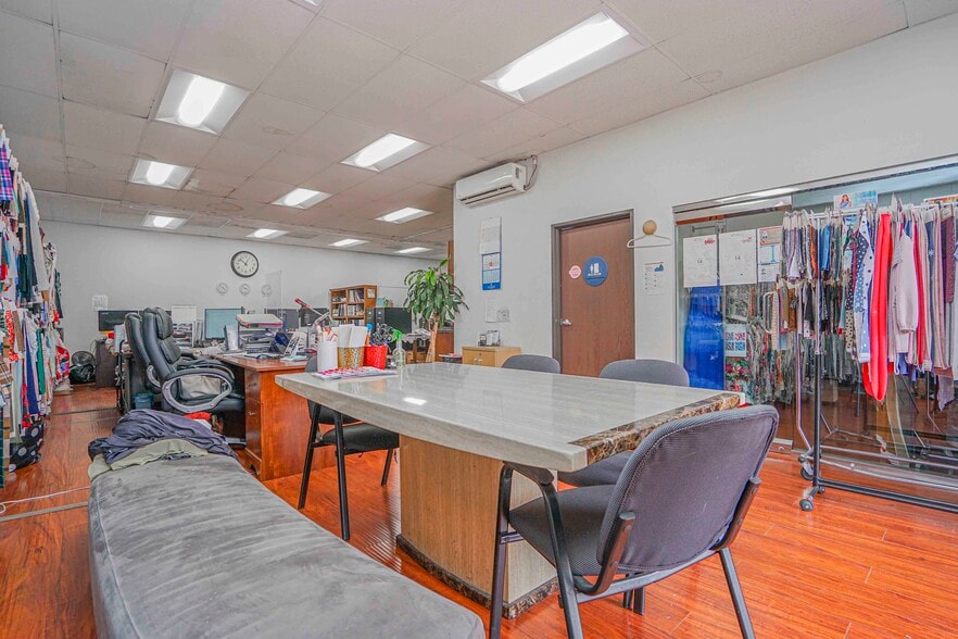 More Photos Of 1368 E Washington Blvd, Los Angeles Manufacturing For Sale