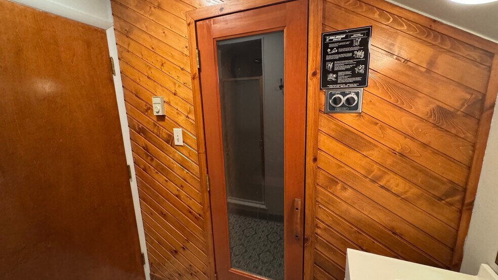 More Photos Of 1850 Friedensville Rd, Bethlehem Office For Lease