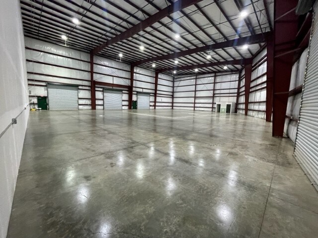 More Photos Of 201 Kapaa Quarry Pl, Kailua Warehouse For Lease