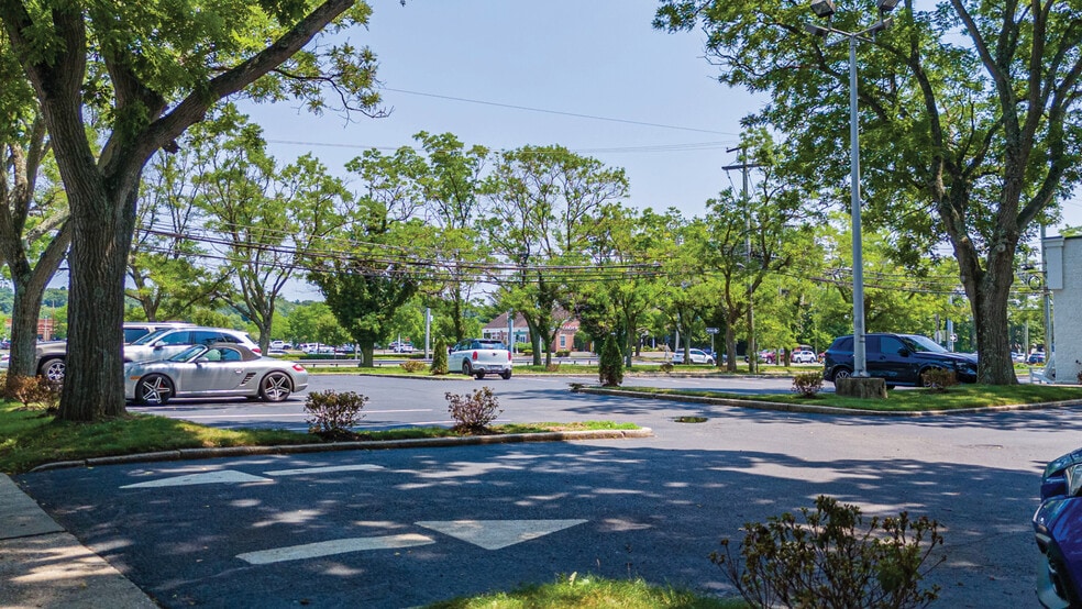 More Photos Of 269 Old Walt Whitman Rd, Huntington Station Freestanding For Sale